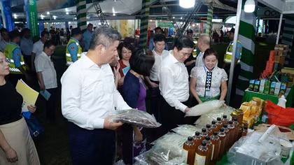 Khai mạc hội chợ sản phẩm OCOP xuất khẩu 2025