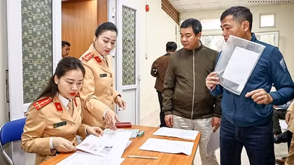 Đảm bảo việc cấp đổi giấy phép lái xe diễn ra thông suốt, thuận lợi