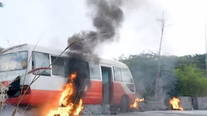“Chiến sĩ quả cảm” tung trailer hé lộ tình huống chiến sĩ nhập vai cứu người trên xe buýt cháy