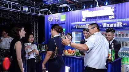 Món Việt bất ngờ chinh phục khách quốc tế trong sự kiện ngoại giao của Hải quân hoàng gia Anh