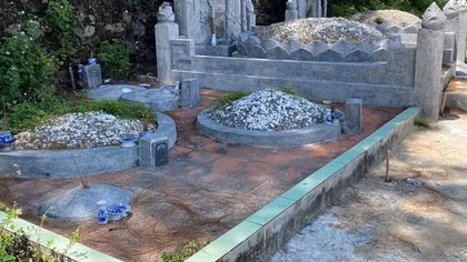 Ban quản lý dự án xin lỗi việc cắm cọc trên mộ để kiểm đếm ở Huế
