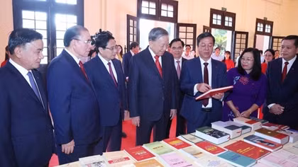 Đảng phải không ngừng tự đổi mới, tự hoàn thiện để đáp ứng yêu cầu nhiệm vụ rất cao trong tình hình mới