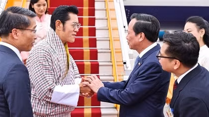 Quốc vương Bhutan và Hoàng hậu bắt đầu chuyến thăm cấp Nhà nước đến Việt Nam