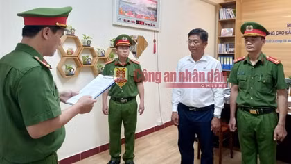 Bắt tạm giam Hiệu trưởng trường Cao đẳng Công thương miền Trung
