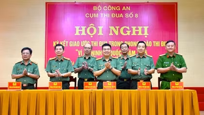 Cụm thi đua số 8 - Bộ Công an ký kết giao ước phong trào thi đua năm 2025