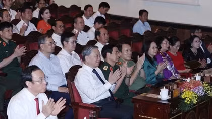 Tổng Bí thư Tô Lâm dự Chương trình hòa nhạc đặc biệt “Bản giao hưởng hòa bình”