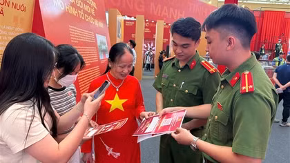 VNeID – Hành trình số hóa mang quà đến từng người dân