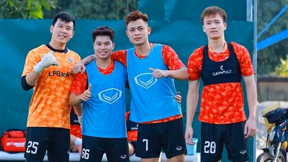 Lại nóng chuyện đạo đức cầu thủ