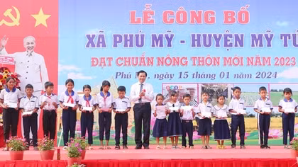 Sóc Trăng ưu tiên đầu tư phát triển, nâng cao chất lượng giáo dục dân tộc