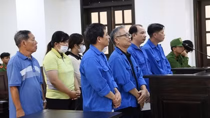 Cựu Giám đốc Trung tâm kỹ thuật tài nguyên môi trường cùng thuộc cấp lĩnh hơn 50 năm tù