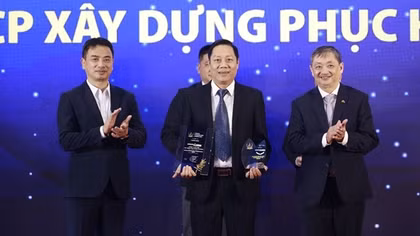 Phục Hưng Holdings nhận giải “Nhà thầu Xây dựng chất lượng, uy tín hàng đầu Việt Nam năm 2025”