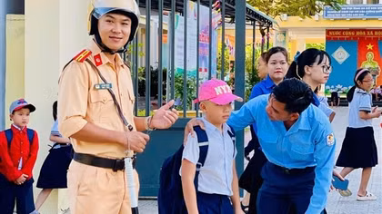 Nhiều trường ở Đà Nẵng cho học sinh nghỉ học từ ngày mai để ứng phó bão số 12
