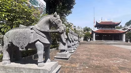 Xứ Nghệ nhân kiệt phảng phất hình bóng đế đô