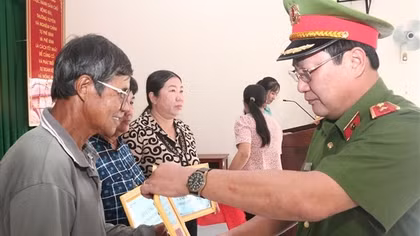 Góp chút tình xuân với quê hương Trà Vinh