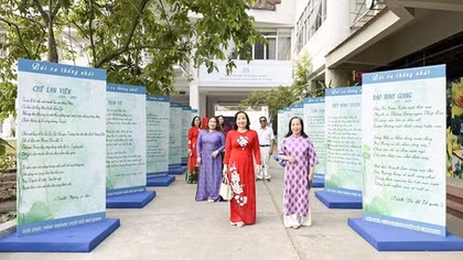 Thi ca lặng lẽ kiếm tìm tri âm