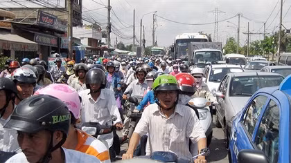 Bài 1:“Điểm mặt” những loại xe chạy nhiều, xả thải cao
