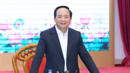 Báo chí chuyển sang truyền thông cao điểm