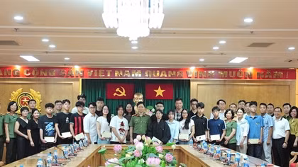 Gặp mặt con liệt sĩ, con thương binh CAND tham quan, nghỉ dưỡng tại Liên bang Nga