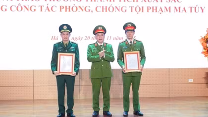 Khen thưởng các đơn vị khám phá 3 chuyên án ma túy lớn