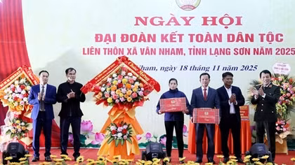Bộ trưởng Lương Tam Quang: Xây dựng cộng đồng dân cư phát triển tại Lạng Sơn