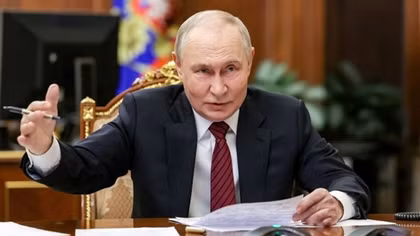 Thông điệp qua họp báo  của Tổng thống Nga Vladimir Putin