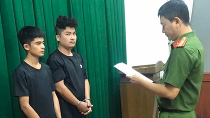 Khởi tố hai đối tượng giết người từ mâu thuẫn tại quán karaoke