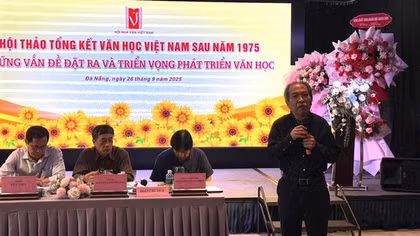 Những vấn đề đặt ra và triển vọng phát triển văn học