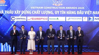 Phục Hưng Holdings xuất sắc giành danh hiệu "Nhà thầu Xây dựng chất lượng, uy tín hàng đầu Việt Nam 2025"