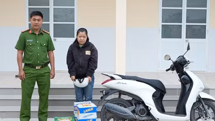 Nữ quái chuyên "cướp bia" của các cửa hàng tạp hóa