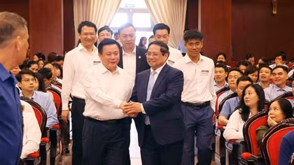 Hội nghị toàn quốc tập huấn về tổ chức và hoạt động của tổ chức Đảng, chính quyền, Mặt trận Tổ quốc, đoàn thể