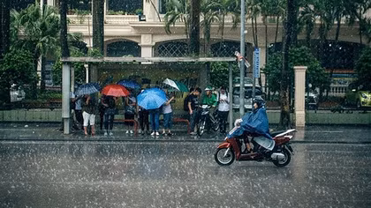 Miền Bắc mưa dông, thời tiết mát mẻ