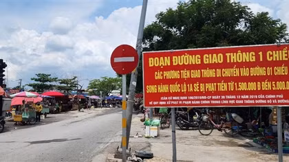 Lúng túng trong giải quyết chợ tự phát ở Thủ Đức