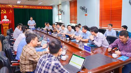 Kiểm tra tình hình sản xuất điện tại Nhiệt điện Quảng Ninh