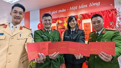 Hơn 1.600 người hiến máu trong dịp Tết