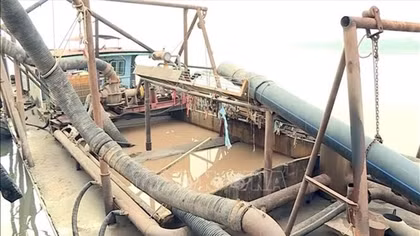 Khai thác cát trái phép trên sông Hồng phức tạp với nhiều thủ đoạn tinh vi