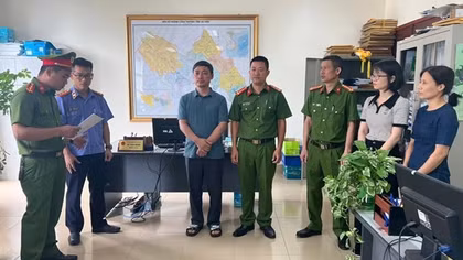 Tạm giữ hình sự Trưởng phòng Sở Công Thương tỉnh Lai Châu
