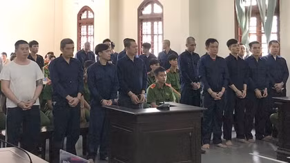 Gây rối trong trung tâm thành phố, 26 bị cáo lãnh án tù