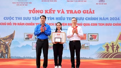 Trao giải Cuộc thi Sưu tập và tìm hiểu tem bưu chính năm 2024