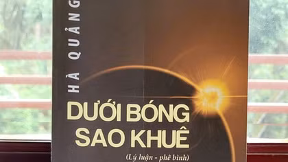 “Dưới bóng sao khuê'' và những cảm nhận