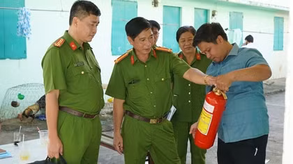 Long An đẩy mạnh cải cách hành chính, nâng cao hiệu quả quản lý nhà nước về ANTT