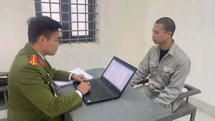 Triệt phá ổ nhóm cho vay lãi nặng và đánh bạc