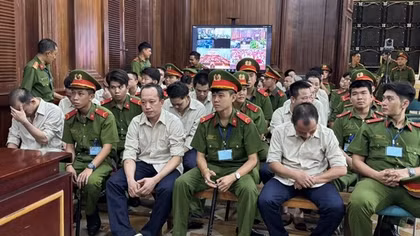 Chuyện “đi 2 hàng” nhận hối lộ diễn ra tại trung tâm đăng kiểm 50-10D và 50-14D