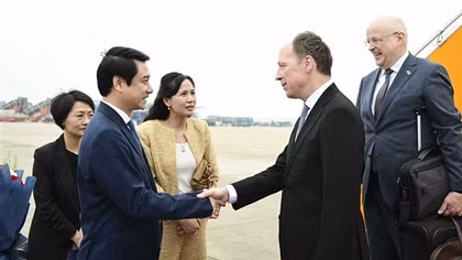 Chủ tịch Quốc hội Phần Lan Jussi Halla-aho đến Hà Nội, bắt đầu thăm chính thức Việt Nam