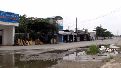 Người dân gặp khó vì quy hoạch “treo” ga Bình Triệu