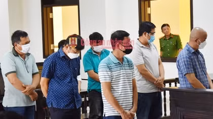 Gây thất thoát hơn 36 tỷ đồng, 7 cựu cán bộ ngân hàng lĩnh hơn 45 năm tù