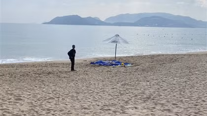 Tìm thấy thi thể nam sinh lớp 9 chết đuối khi tắm biển Nha Trang