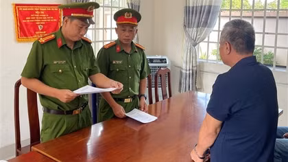 Tiếp tục bắt tạm giam các đối tượng tháo, gửi thiết bị giám sát hành trình tàu cá