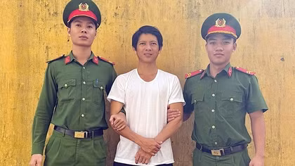 Ôm can xăng 5 lít, dọa giết cả nhà... người yêu cũ