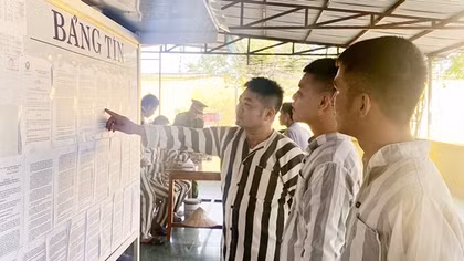 Niềm vui chờ ngày đặc xá