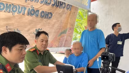 TP Hồ Chí Minh tích cực triển khai cấp căn cước, mã định danh cho “nhân khẩu đặc biệt”